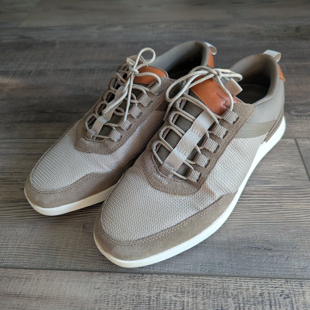 Wolf & Shepard Men's Classic Traction Crossover Victory Trainer Desert White 8.5